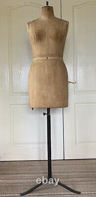 Kennett and Lindsell Female Tailoring Dummy Size 12 / 40