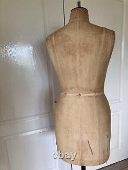 Kennett and Lindsell Female Tailoring Dummy Size 12 / 40
