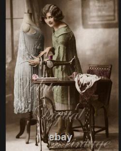 Singer sewing Mannequin Vintage 1940s tailors dummy