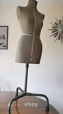 Vintage Singer 1940's 40's Dressmaker Mannequin Tailors Dummy On Stand