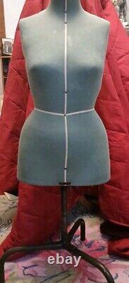 Vintage Singer 1940's 40's Dressmaker Mannequin Tailors Dummy On Stand