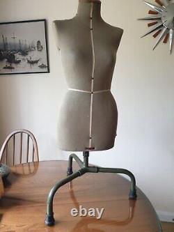 Vintage Singer 1940's 40's Dressmaker Mannequin Tailors Dummy On Stand