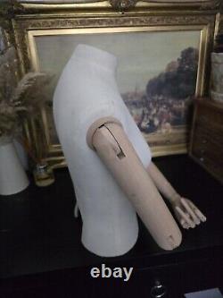 Buste de mannequin de couturière féminine vintage avec bras/mains articulés en bois pour affichage de TOAST