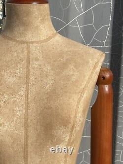 Buste de tailleur vintage féminin avec bras en bois articulés - Prix de vente recommandé de 400 £