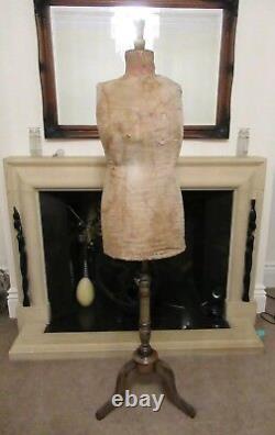 Mannequin de boutique Shabby Chic Antique Selfridges London, modèle tailleur, prop 1900.