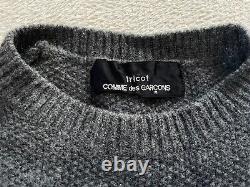 Pull en tricot de la collection Comme Des Garçons AD2017